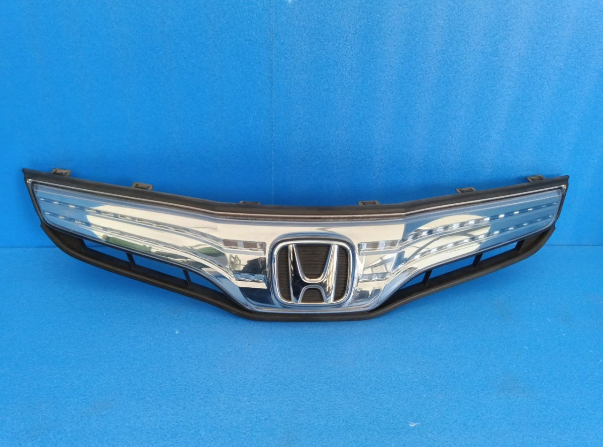 [GRILLE] HONDA FIT HYBRID GP1  LDA FF AT 2WD #0403263007215