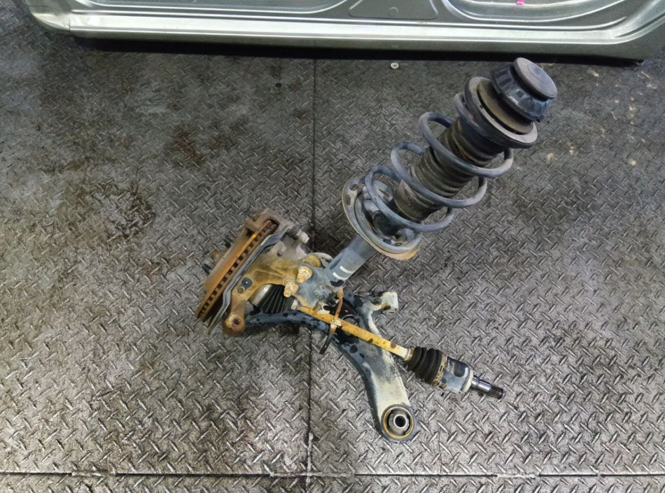 [F SUSPENSION ASSY LH] TOYOTA VITZ KSP130 2013 1KR-FE FF AT 2WD #0403266010476