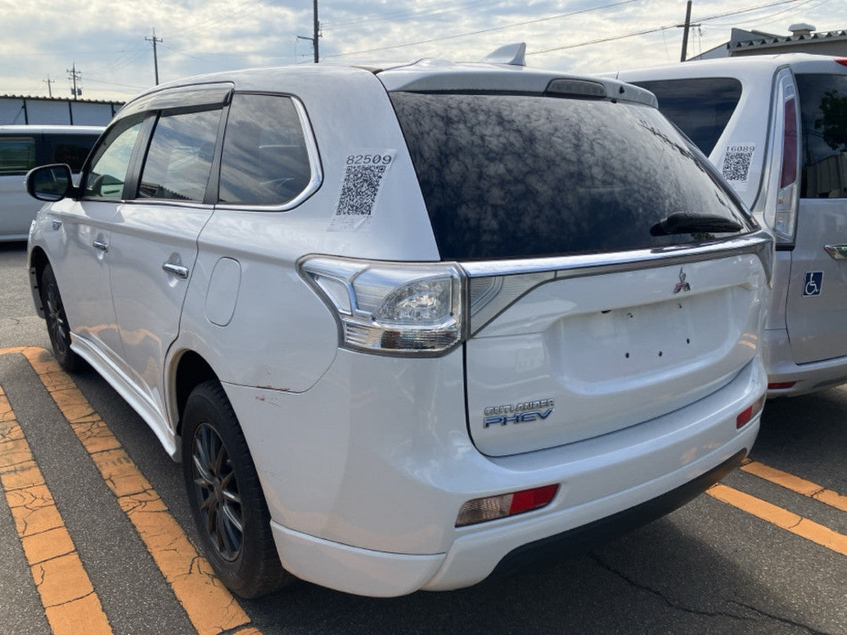 [CHOOSE PARTS] MITSUBISHI OUTLANDERｰPHEV GG2W 2014 4B11 FF AT 4WD #0002002682509