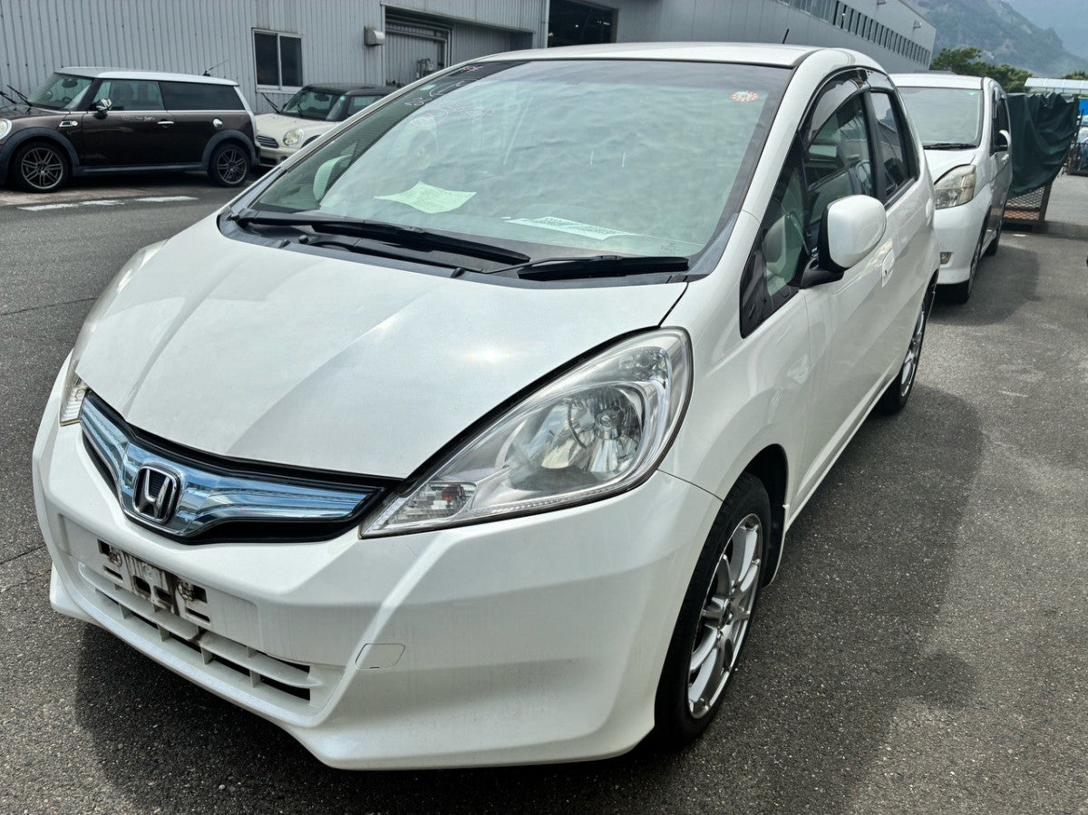 [CHOOSE PARTS] HONDA FIT HYBRID GP1 2010 LDA FF AT 2WD #0401000000781