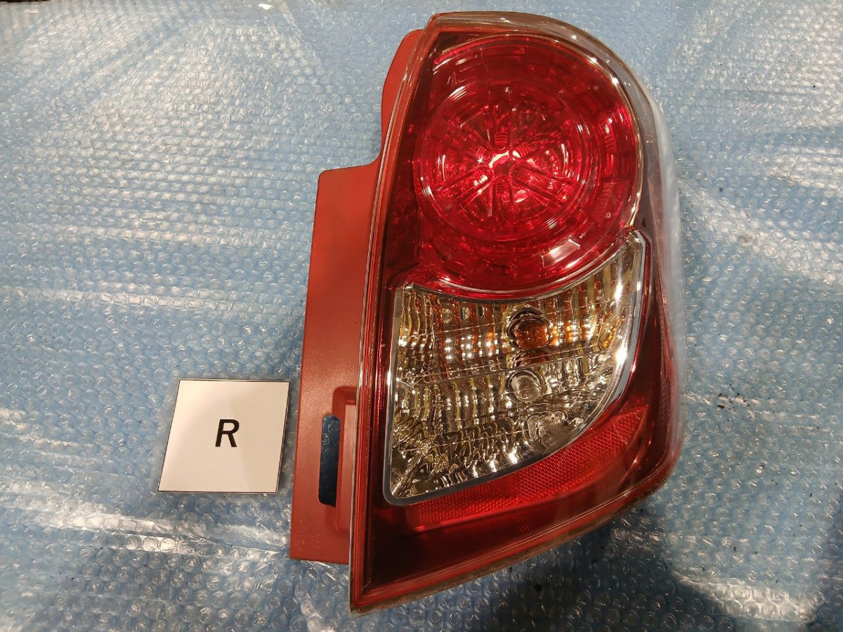 [TAIL LAMP RH] TOYOTA RACTIS SCP100 2008 2SZ-FE FF AT 2WD #0403264007687