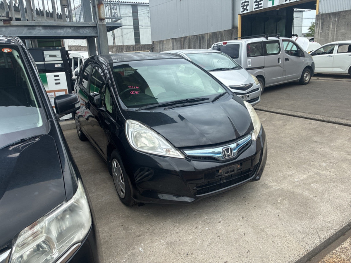 [CHOOSE PARTS] HONDA FIT HYBRID GP1 2012 LDA FF AT W/O #0002002672120