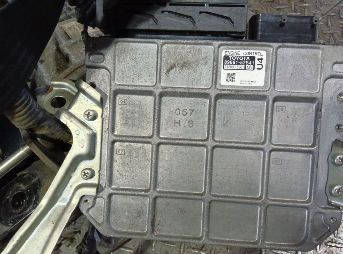 [USED ENGINE] TOYOTA VITZ KSP130 2012 1KR-FE FF AT 2WD #0403268015228