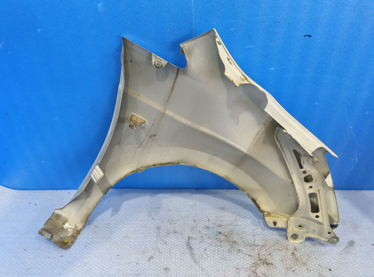 [FENDER LH] TOYOTA ISIS ANM10W 2005 1AZ-FSE FF AT 2WD #0403265009932