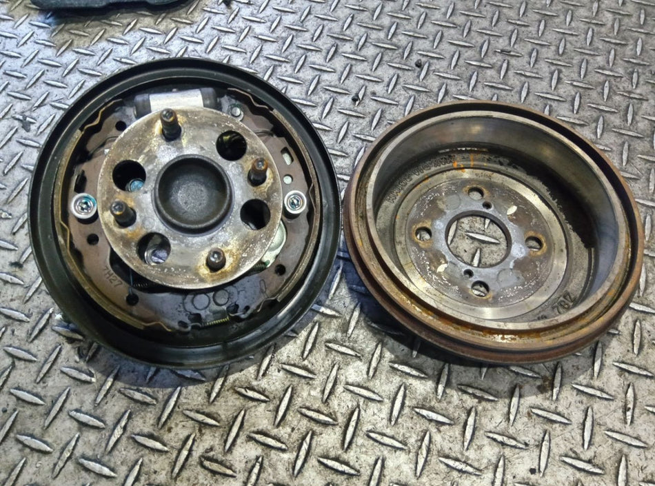 [R DRUM LH] TOYOTA VITZ SCP90 2007 2SZ-FE FF AT 2WD #0403267012719