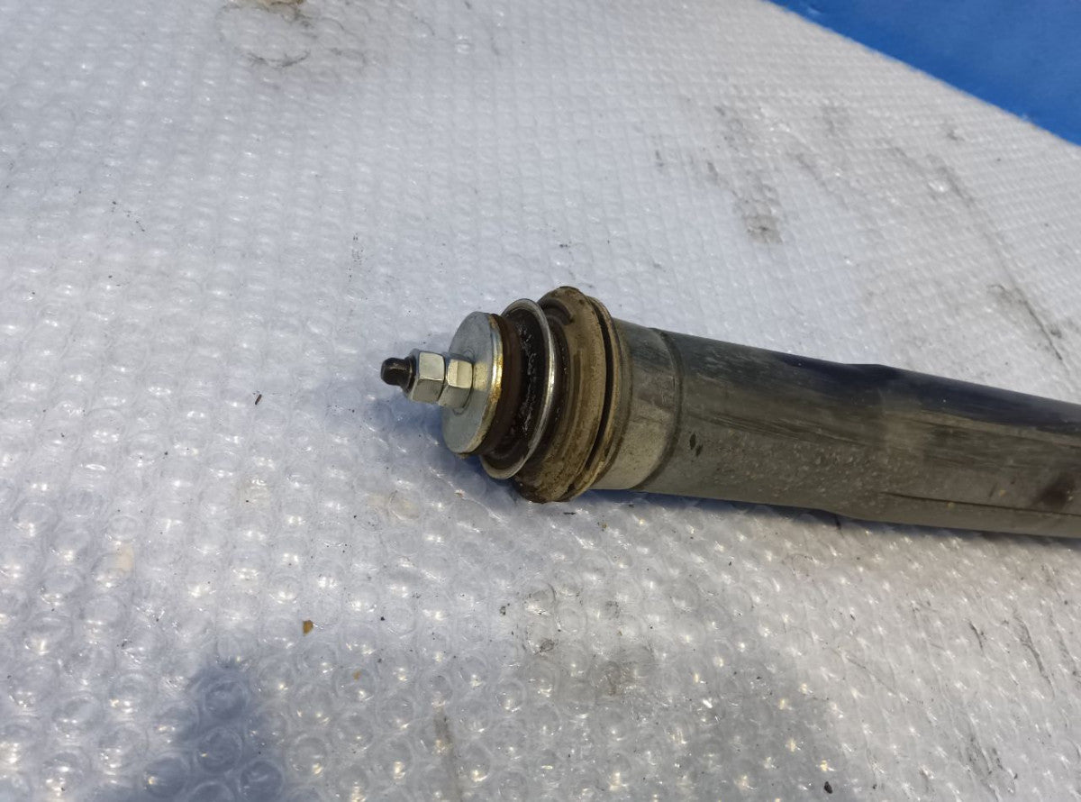 [R SHOCK ABSORBER LH] TOYOTA VITZ KSP130 2013 1KR-FE FF AT 2WD #0403266010645