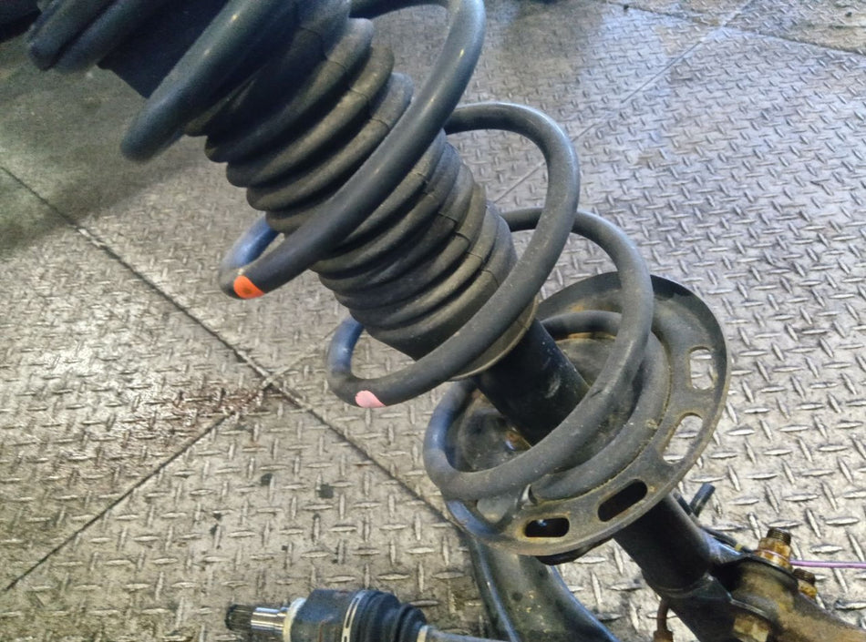[F SUSPENSION ASSY LH] TOYOTA VITZ KSP130 2013 1KR-FE FF AT 2WD #0403265010400