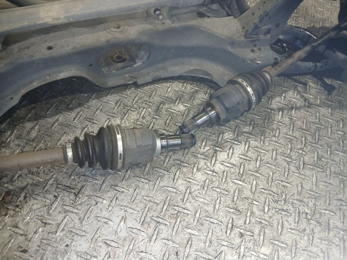 [F AXLE ASSY] TOYOTA VITZ KSP90 2010 1KR-FE FF AT 2WD #0403268014271