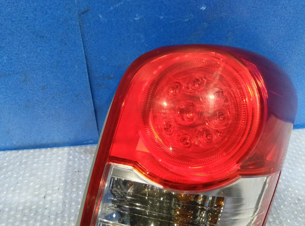 [TAIL LAMP RH] TOYOTA COROLLA FIELDER NZE144G 2010 1NZ-FE FF AT 4WD #0403267013093