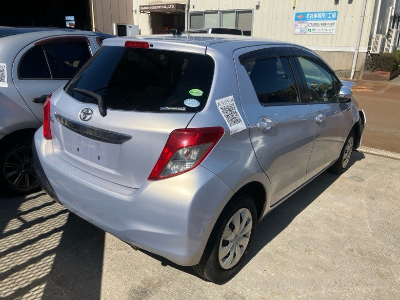[CHOOSE PARTS] TOYOTA VITZ NSP130 2013 1NR-FE FF AT 2WD #00020026A3254