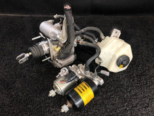 [ABS ACTUATOR] TOYOTA PRIUS ZVW30 2011 2ZR-FXE FF AT 2WD #000325B996139