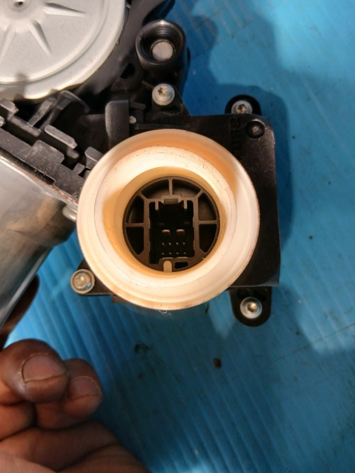 [F DOOR REGULATOR RH] TOYOTA COROLLA FIELDER NZE144G 2008 1NZ-FE FF AT 4WD #040325C004532