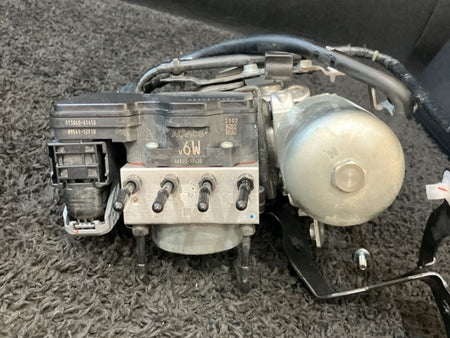 [ABS ACTUATOR] TOYOTA COROLLA TOURING ZWE211W 2020 2ZR-FXE FF AT 2WD #0003263047605