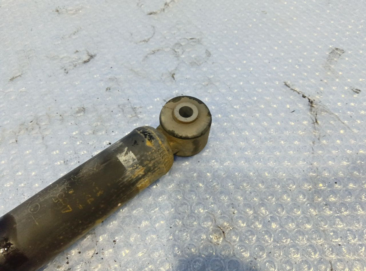 [R SHOCK ABSORBER RH] TOYOTA VITZ KSP130 2013 1KR-FE FF AT 2WD #0403266010644