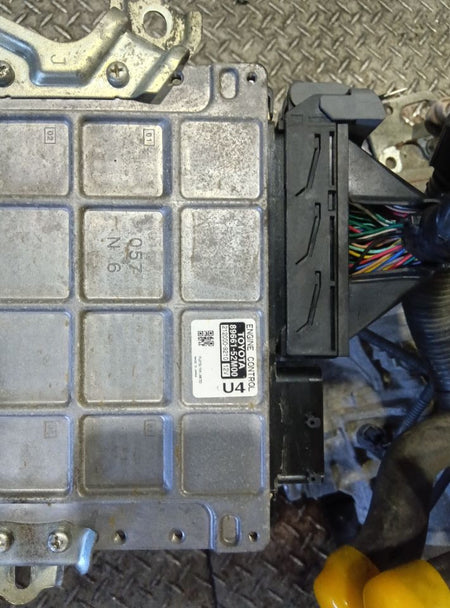 [USED ENGINE] TOYOTA VITZ KSP130 2013 1KR-FE FF AT 2WD #0403265010398