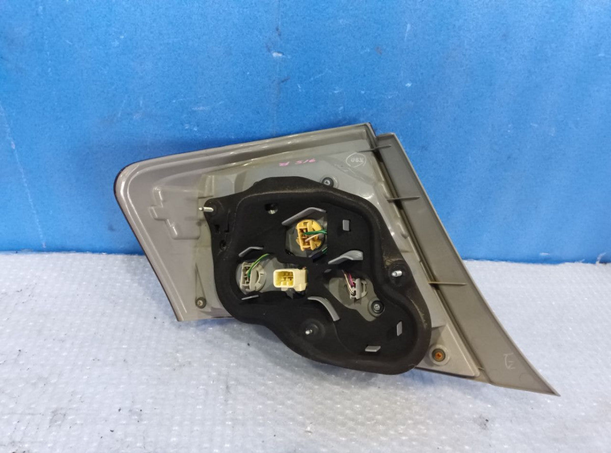 [TAIL LAMP RH] TOYOTA COROLLA AXIO NZE141 2010 1NZ-FE FF AT 2WD #040326A018071