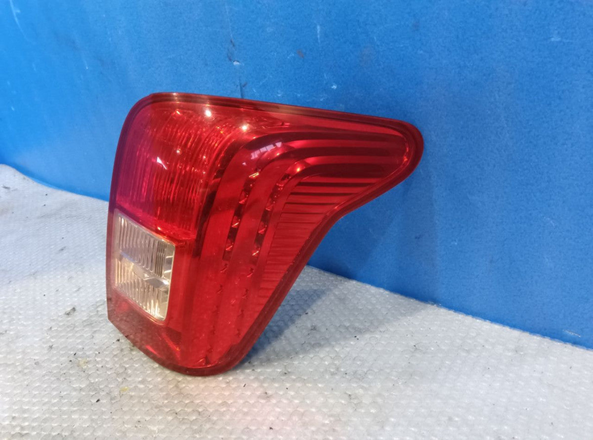 [TAIL LAMP RH] TOYOTA COROLLA FIELDER NZE144G 2006 1NZ-FE FF AT 4WD #0403268014947