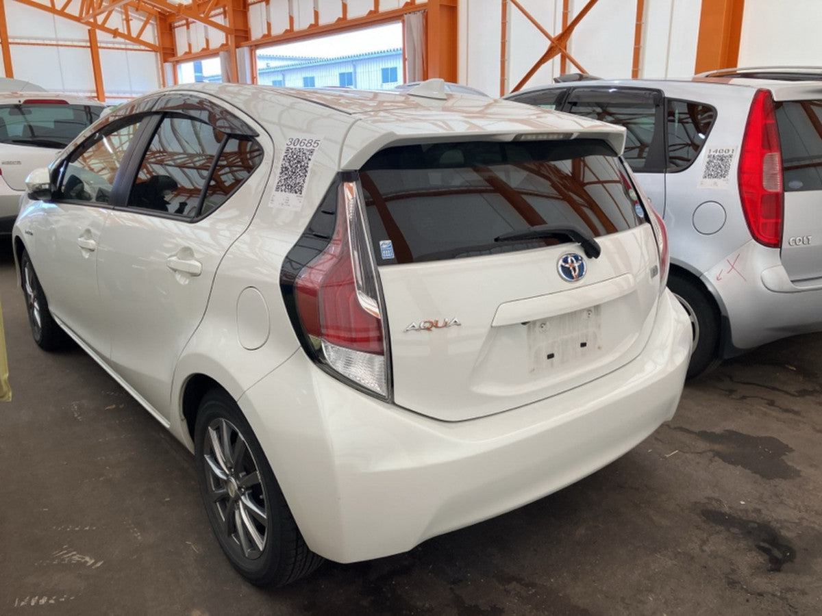 [F DOOR ASSY RH] TOYOTA AQUA NHP10 2016 1NZ-FXE FF AT 2WD #0003263059351