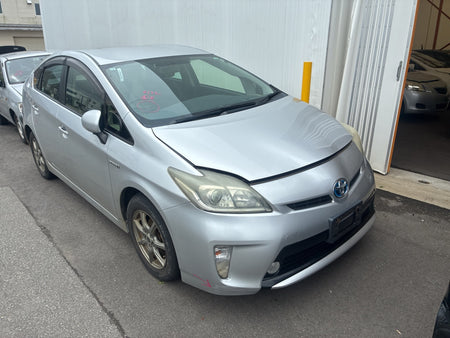 [CHOOSE PARTS] TOYOTA PRIUS ZVW30 2013 2ZR-FXE FF AT 2WD #0001000009405
