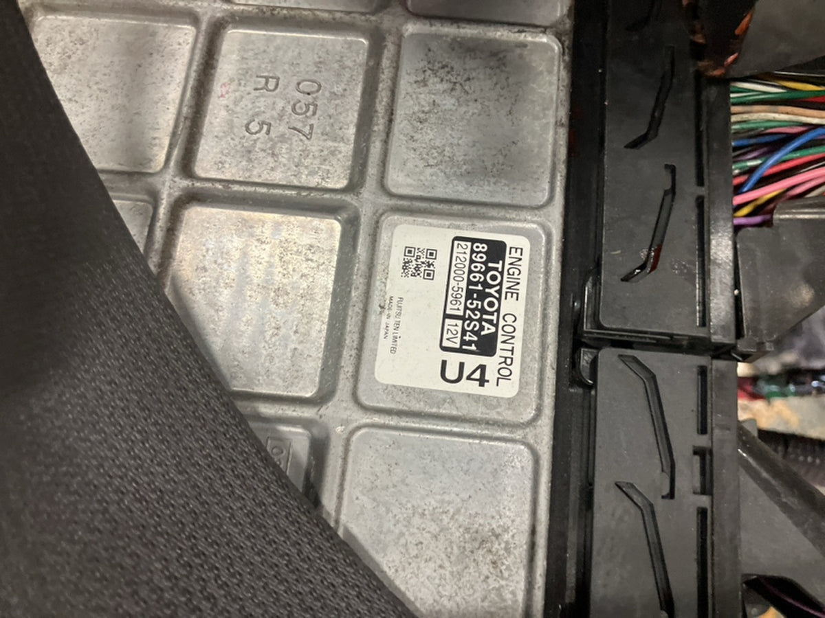 [USED ENGINE] TOYOTA VITZ KSP130 2011 1KR-FE FF AT 2WD #0003267117455