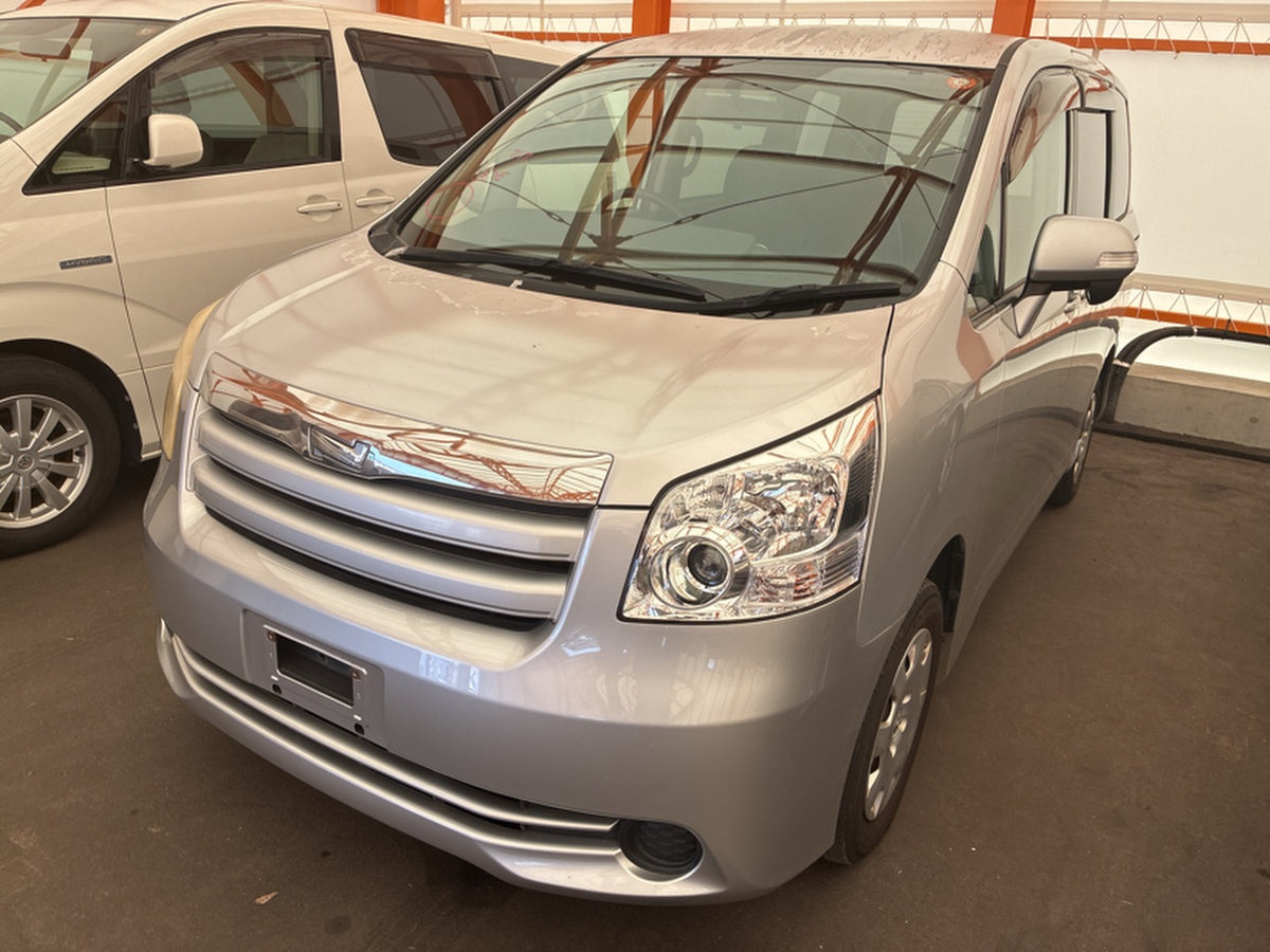 [CHOOSE PARTS] TOYOTA NOAH ZRR75G 2009 3ZR-FE FF AT 4WD #0001000013362