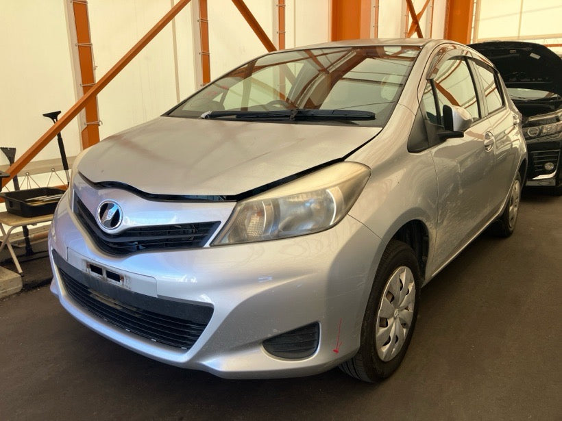 [CHOOSE PARTS] TOYOTA VITZ NSP135 2013 1NR-FE FF AT 4WD #0002002693215