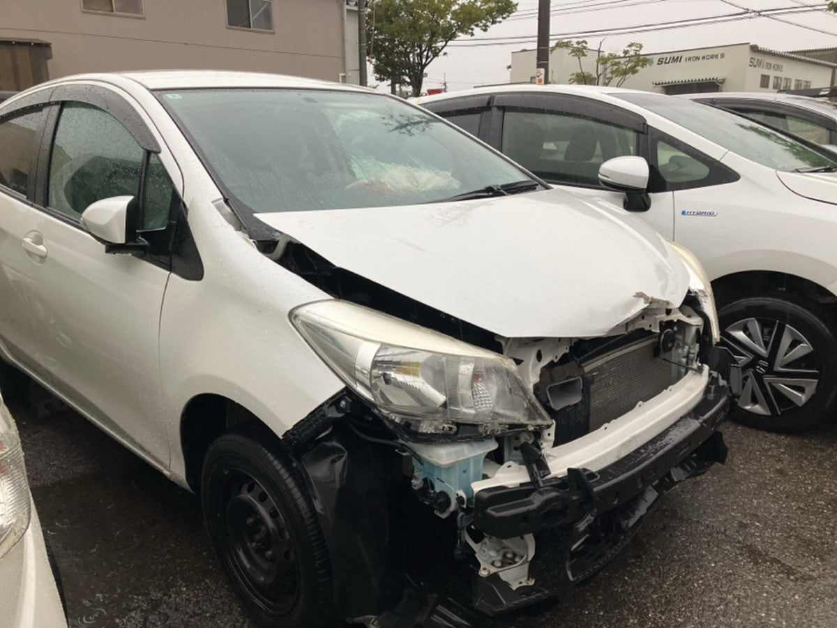 [CHOOSE PARTS] TOYOTA VITZ NSP135 2012 1NR-FE FF AT 4WD #0002002682692