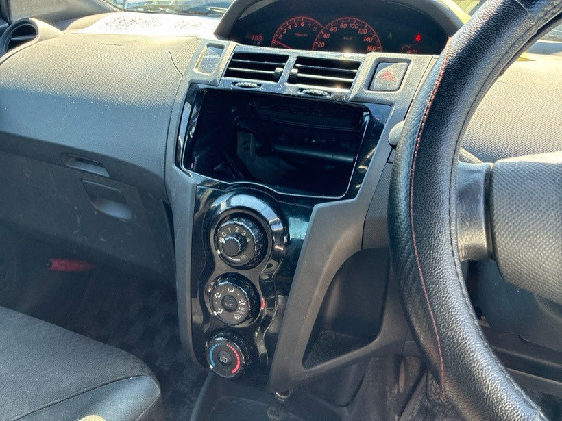 [CHOOSE PARTS] TOYOTA VITZ NCP91 2006 1NZ-FE FF MT 2WD #0401000000949