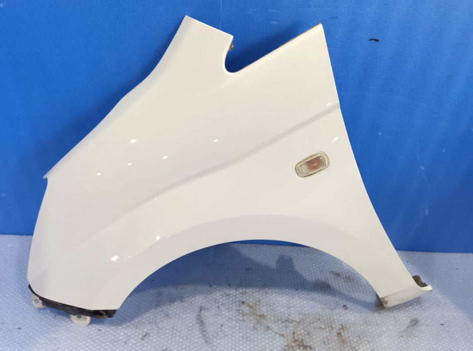 [FENDER LH] TOYOTA ISIS ANM10W 2005 1AZ-FSE FF AT 2WD #0403265009932
