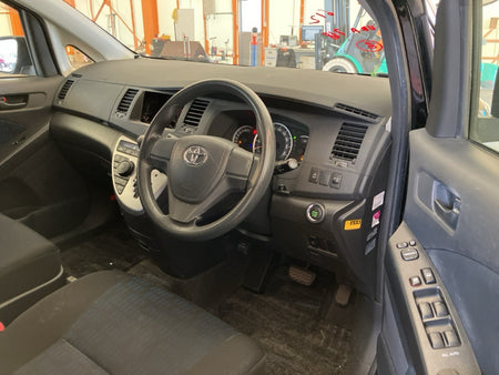 [CHOOSE PARTS] TOYOTA ISIS ZGM15W 2013 2ZR-FAE FF AT 4WD #0001000015310