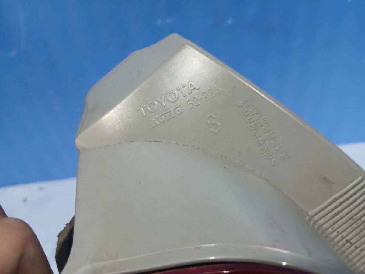 [TAIL LAMP LH] TOYOTA VITZ KSP130 2013 1KR-FE FF AT 2WD #0403267013226