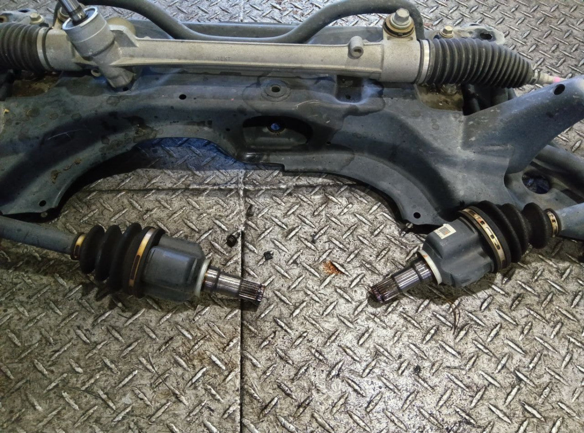 [F AXLE ASSY] TOYOTA SPADE NSP141 2015 2NR-FKE FF AT 2WD #0403267013634