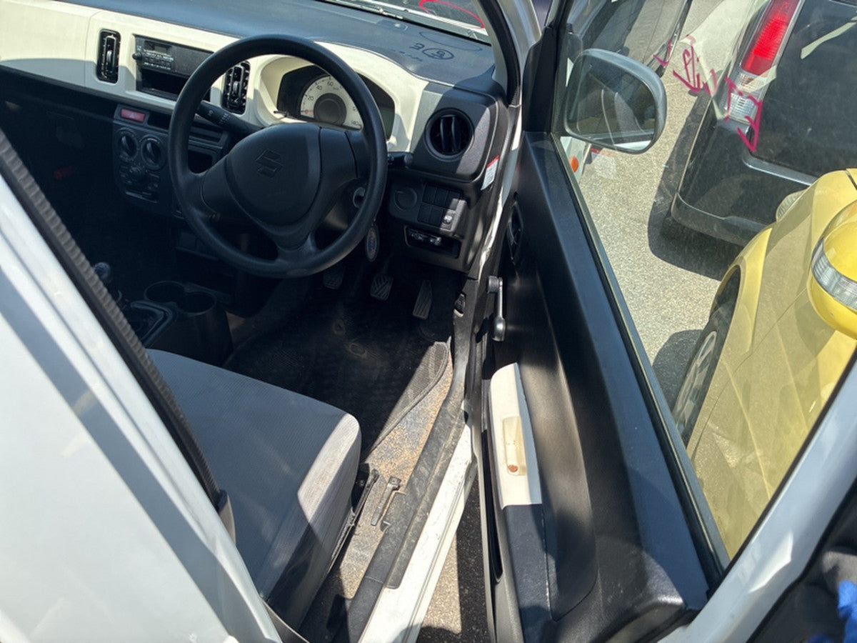 [FENDER LH] SUZUKI ALTO VAN HA36V  R06A FF MT 2WD #0003264078582