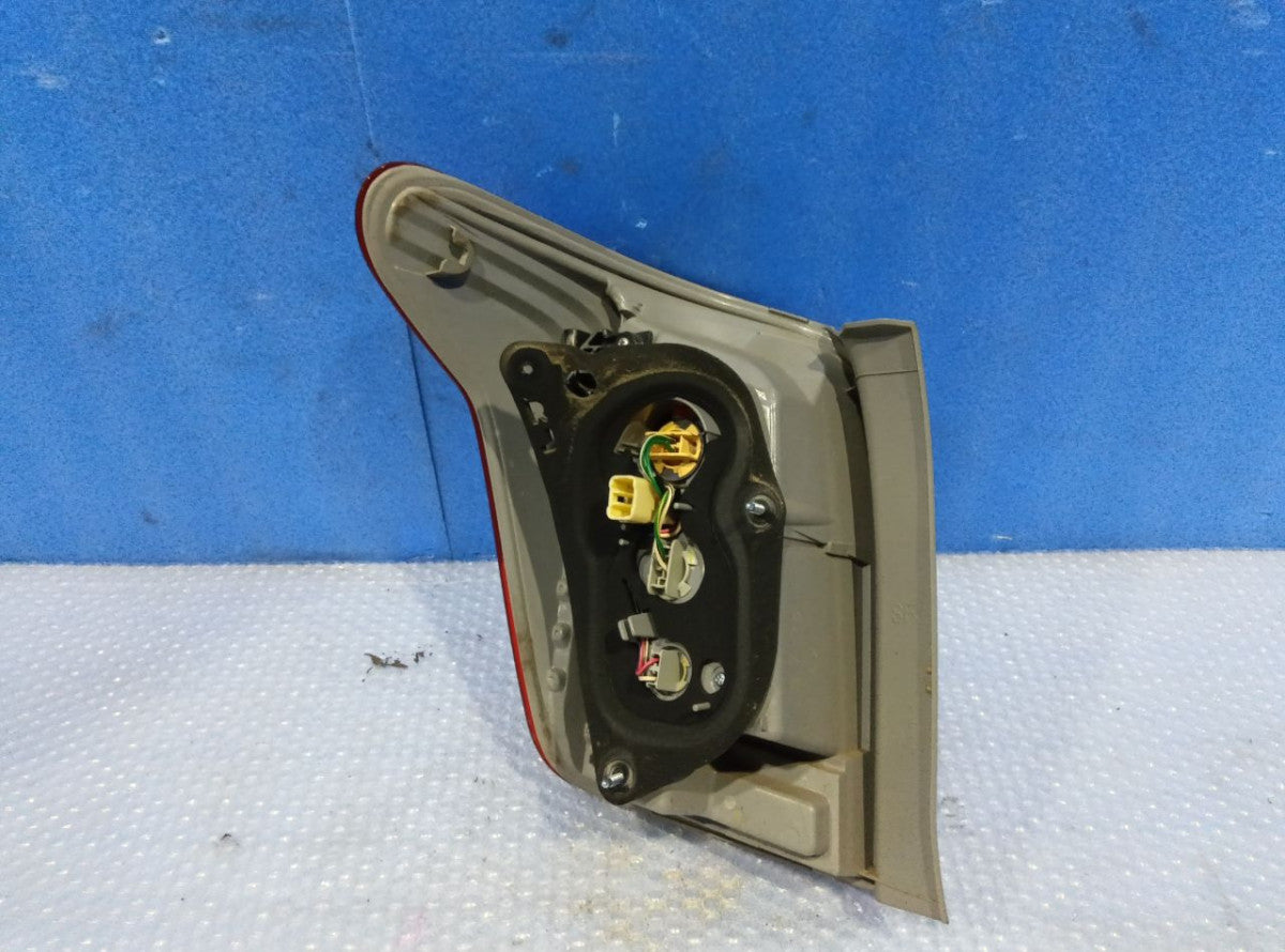 [TAIL LAMP RH] TOYOTA COROLLA FIELDER NZE141G 2007 1NZ-FE FF AT 2WD #0403269016981