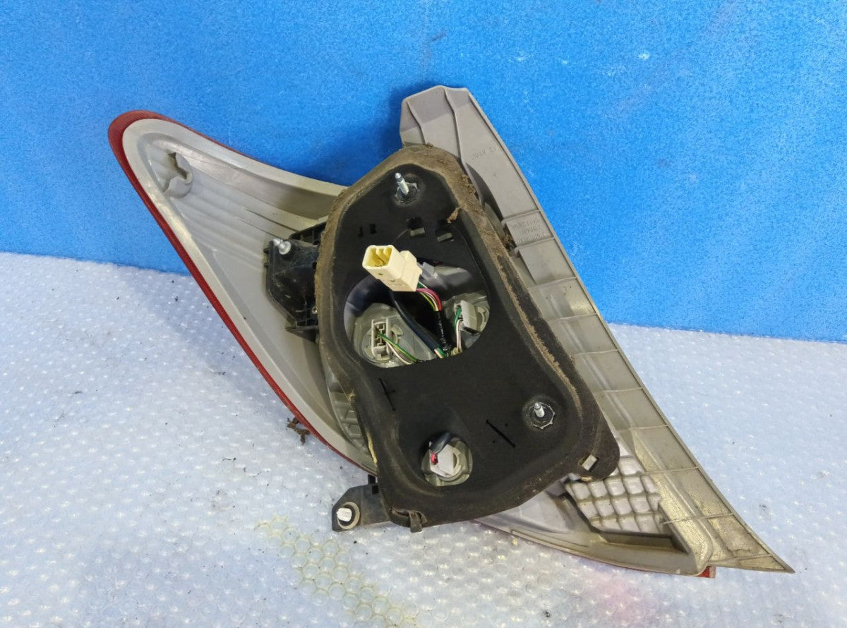 [TAIL LAMP RH] TOYOTA VITZ KSP130 2013 1KR-FE FF AT 2WD #0403267012997