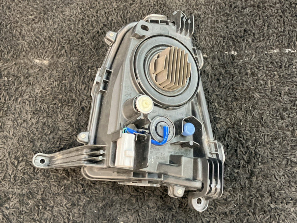 [FOG LAMP RH] TOYOTA PRIUS ZVW50 2018 2ZR-FXE FF AT 2WD #0003264083968