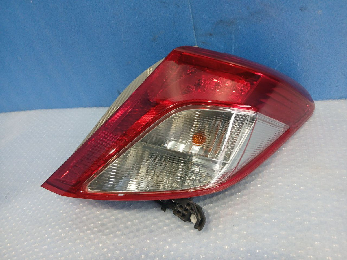 [TAIL LAMP RH] TOYOTA VITZ KSP130 2012 1KR-FE FF AT 2WD #0403266012079