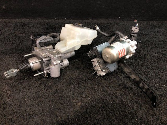 [ABS ACTUATOR] TOYOTA CAMRY AXVH70 2018 A25A-FXS FF AT 2WD #0003262039214