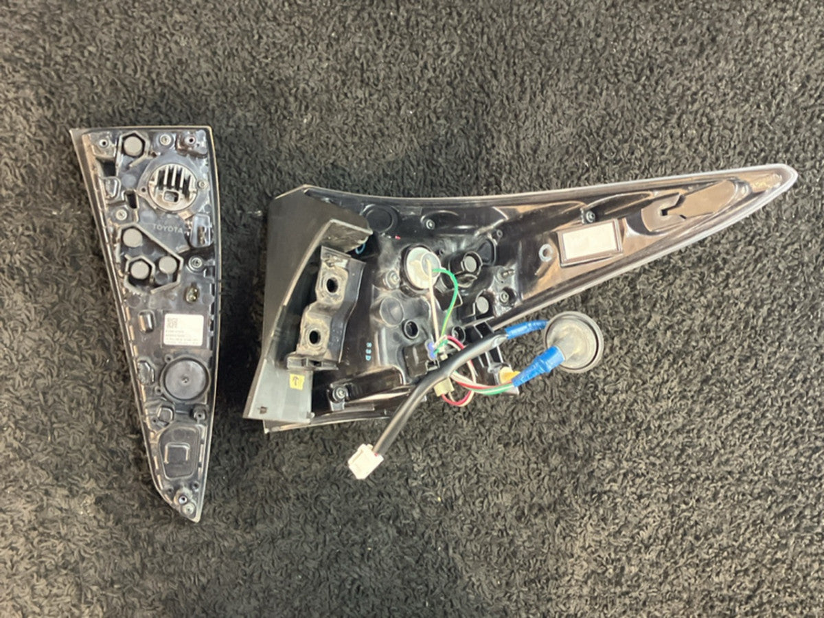 [TAIL LAMP LH] TOYOTA PRIUS ZVW50 2018 2ZR-FXE FF AT 2WD #0003264083975