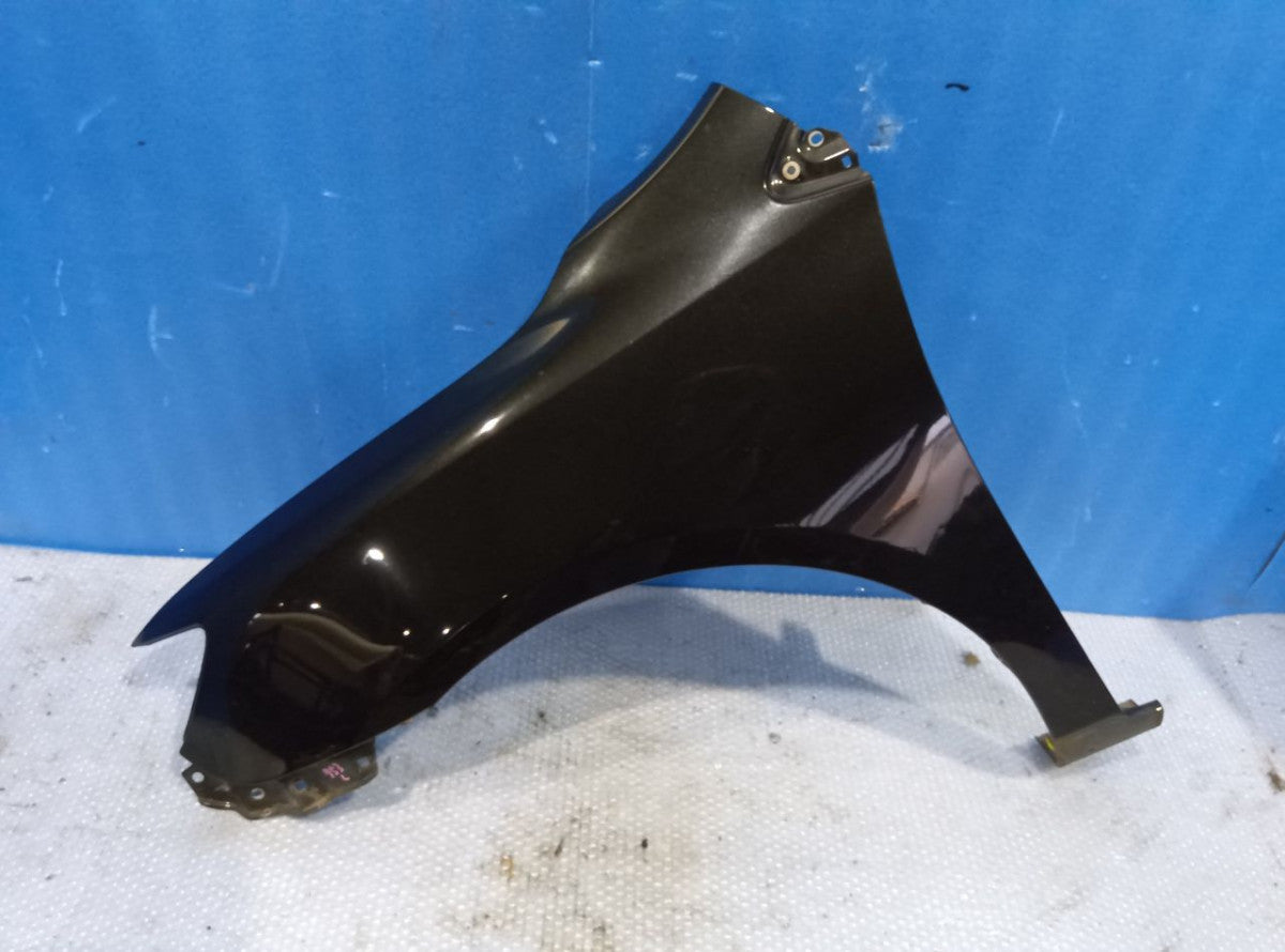[FENDER LH] TOYOTA COROLLA FIELDER ZRE142G 2009 2ZR-FE FF AT 2WD #0403267014022
