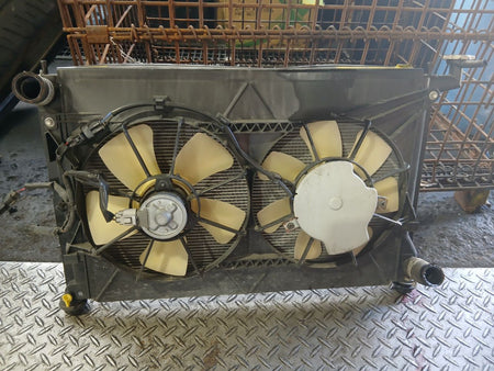 [RADIATOR] TOYOTA ISIS ANM10W 2005 1AZ-FSE FF AT 2WD #0403267013644