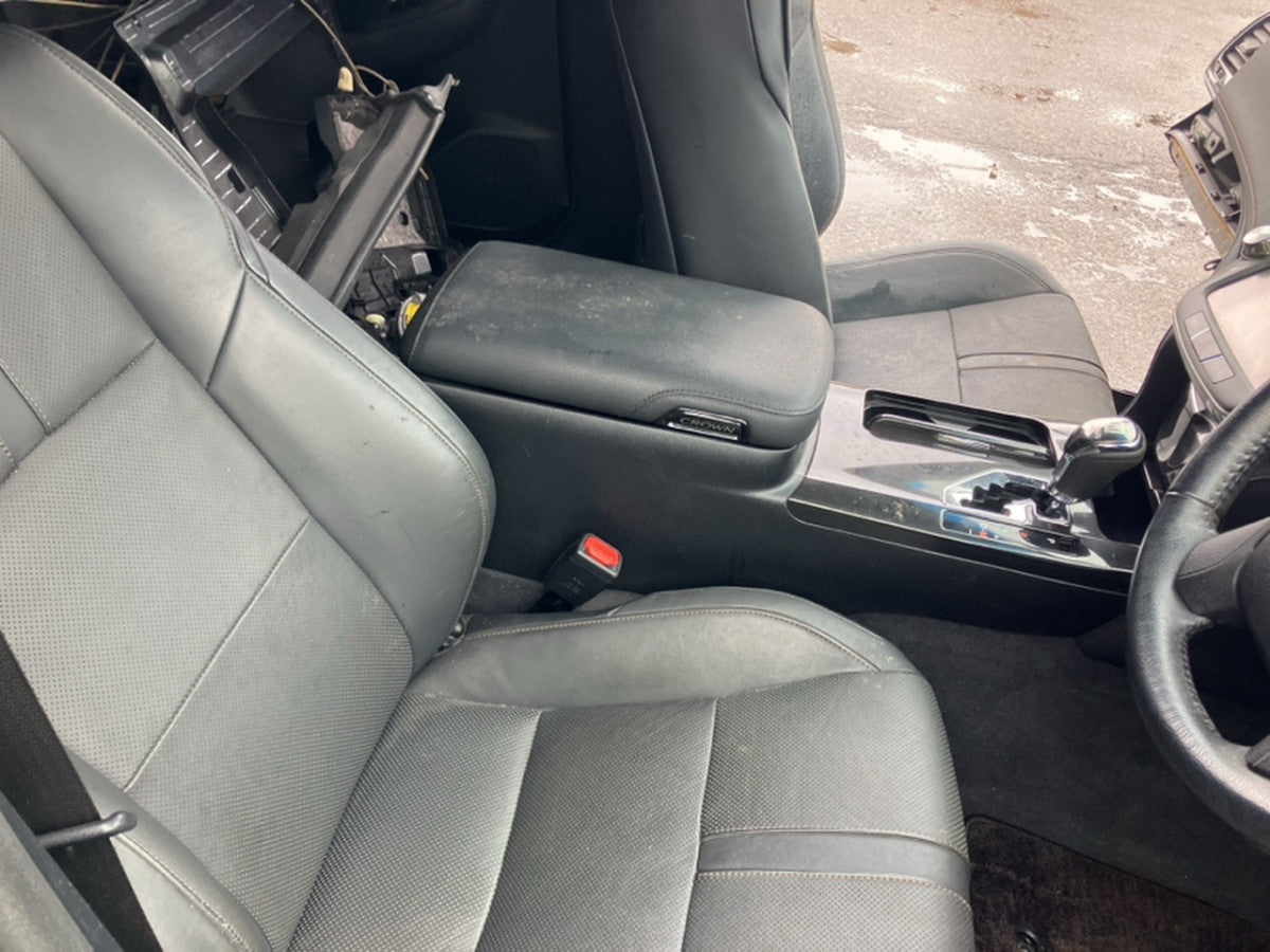 [R DOOR ASSY RH] TOYOTA CROWN ATHLETE GRS214 2013 2GR-FSE FR AT 2WD #0003264067913