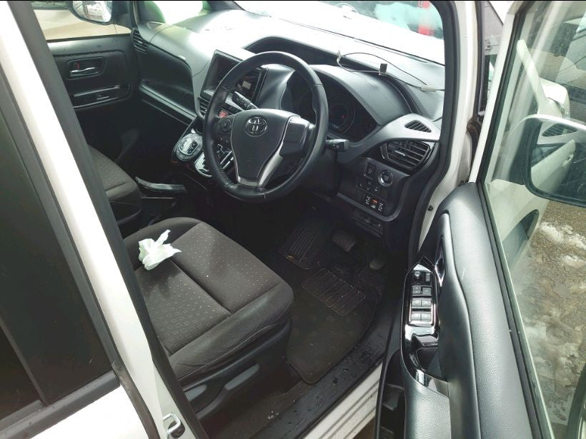 [STEERING WHEEL] TOYOTA NOAH ZRR85G 2017 3ZR-FAE FF AT 4WD #0003252828854