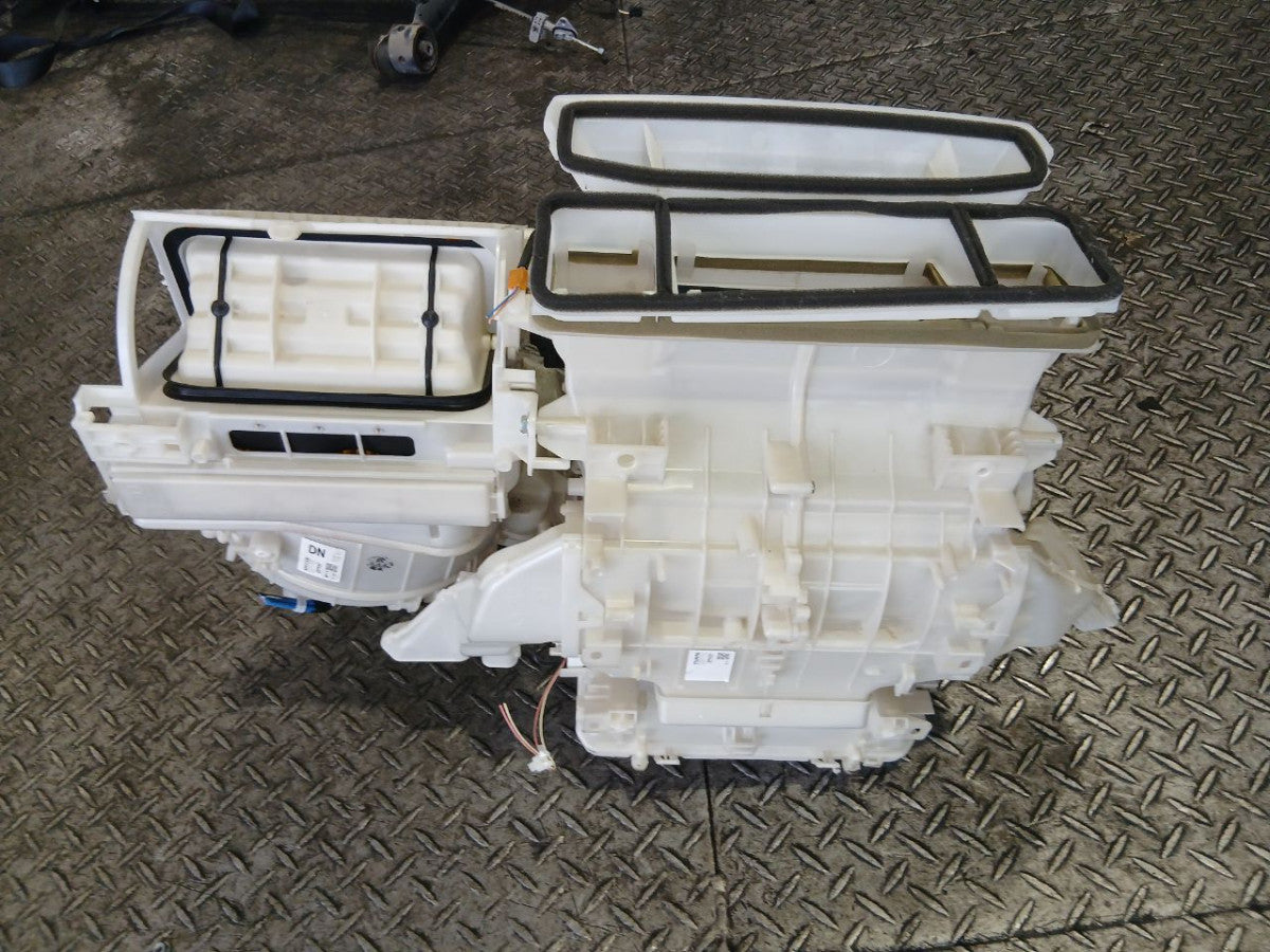 [EVAPORATOR] TOYOTA COROLLA AXIO NZE141 2011 1NZ-FE FF MT 2WD #0403265009838