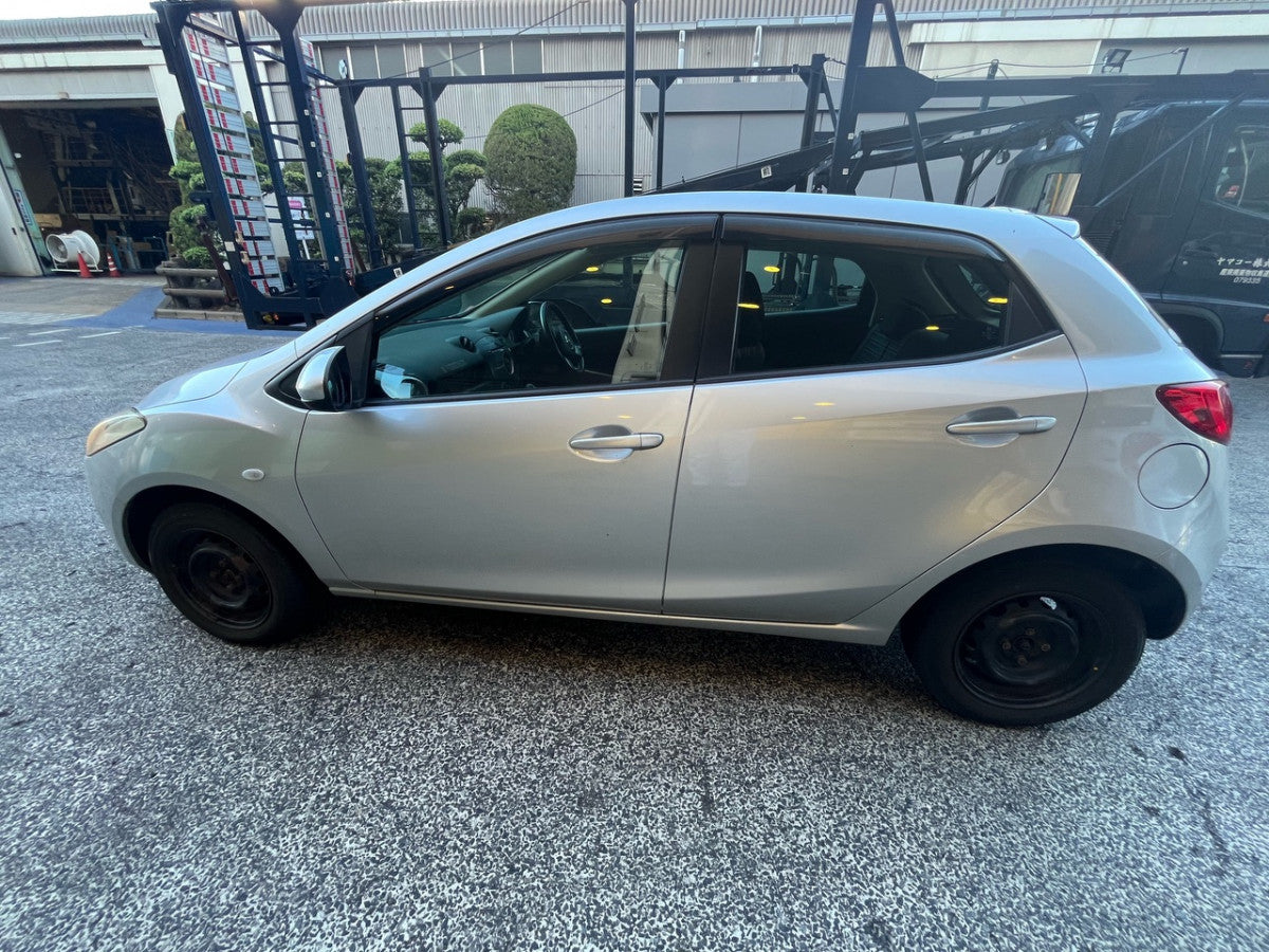 [CHOOSE PARTS] MAZDA DEMIO DE3AS 2009 ZJ-VE FF AT 4WD #0451000000518