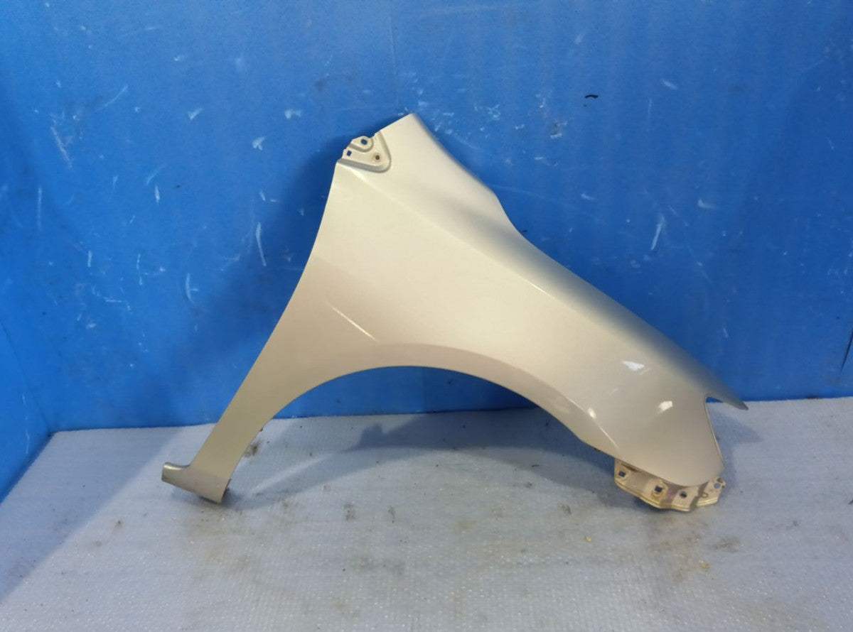 [FENDER RH] TOYOTA COROLLA FIELDER NZE141G 2008 1NZ-FE FF AT 2WD #040326A017962