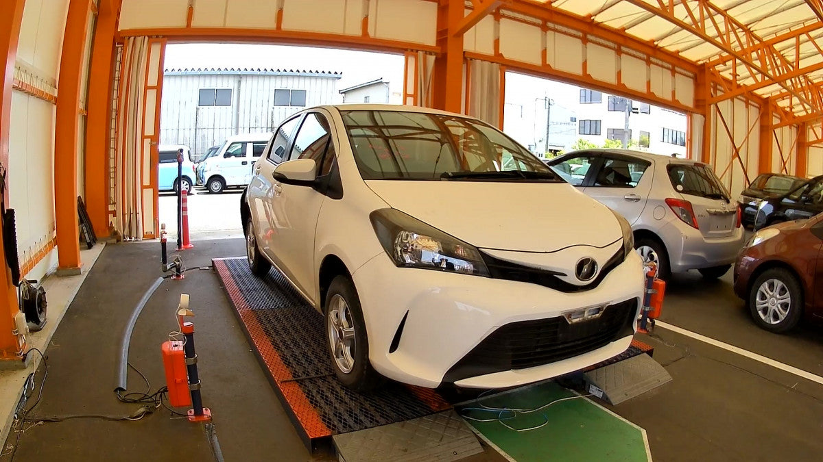 [CHOOSE PARTS] TOYOTA VITZ NSP135 2014 1NR-FE FF AT 4WD #0001000015229