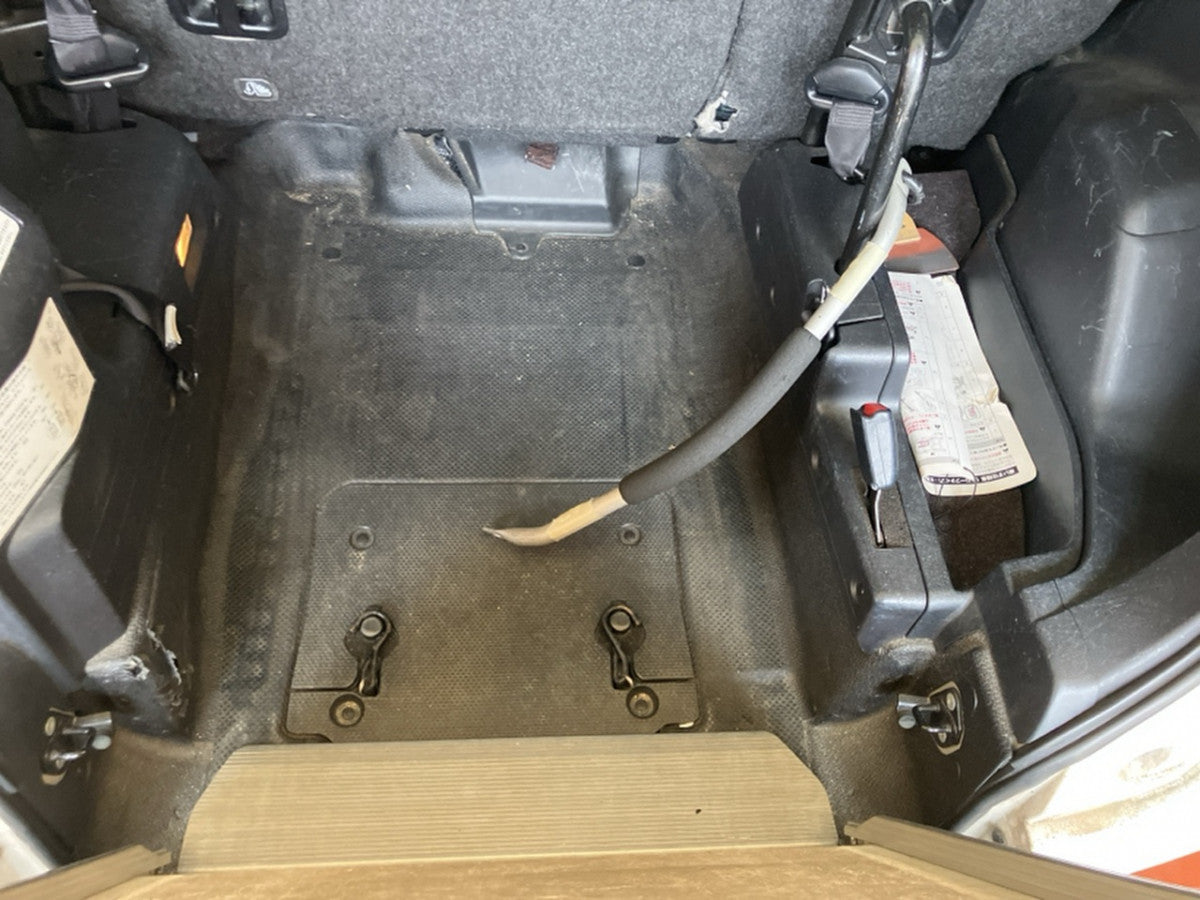 [CHOOSE PARTS] TOYOTA RACTIS NSP122 2013 1NR-FE FF AT 2WD #0001000002872