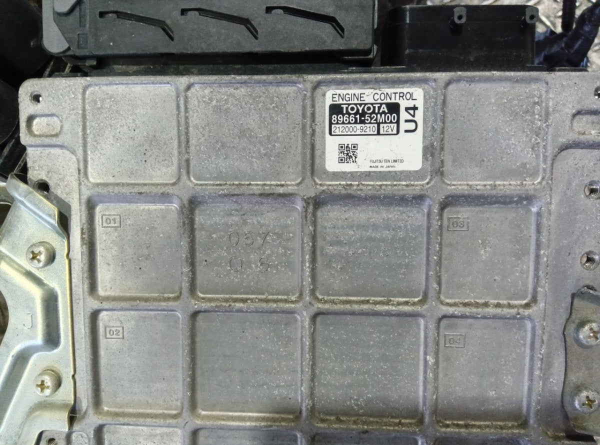 [USED ENGINE] TOYOTA VITZ KSP130 2013 1KR-FE FF AT 2WD #0403266011708