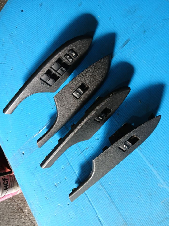 [P/W SWITCH SET] TOYOTA COROLLA FIELDER NZE144G 2008 1NZ-FE FF AT 4WD #040325C004536